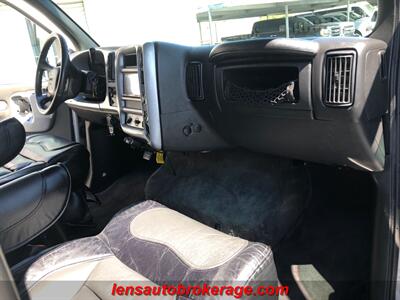 2005 Chevrolet C4500 KODIAK  Only 100k Miles! **ULTIMATE HAULER!** - Photo 18 - Tucson, AZ 85705