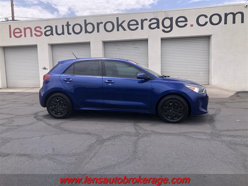 2018 Kia Rio 5-Door S  