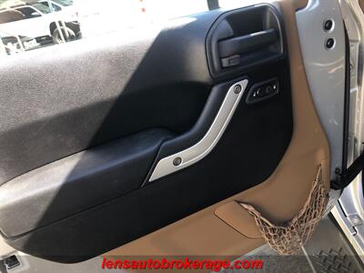 2011 Jeep Wrangler Sahara  **HARD TOP SAHARA & Only 64k Miles! - Photo 9 - Tucson, AZ 85705