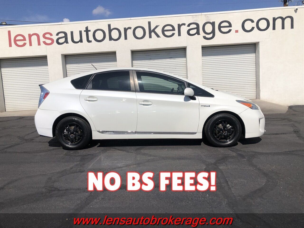 2014 Toyota Prius Two  **CARFAX 1 OWNER FUEL SAVER** - Photo 1 - Tucson, AZ 85705