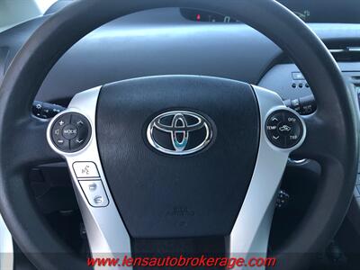 2014 Toyota Prius Two  **CARFAX 1 OWNER FUEL SAVER** - Photo 13 - Tucson, AZ 85705