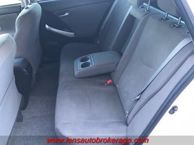 2014 Toyota Prius Two  **CARFAX 1 OWNER FUEL SAVER** - Photo 17 - Tucson, AZ 85705