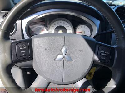 2006 Mitsubishi Raider Duro Cross V8  **CARFAX 1 OWNER **85k Miles! - Photo 12 - Tucson, AZ 85705