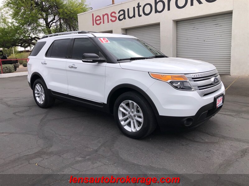 2015 Ford Explorer XLT  **CARFAX 1 OWNER**