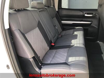 2014 Toyota Tundra SR5  CrewMax 4x4! - Photo 19 - Tucson, AZ 85705