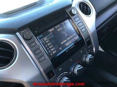 2014 Toyota Tundra SR5  CrewMax 4x4! - Photo 12 - Tucson, AZ 85705